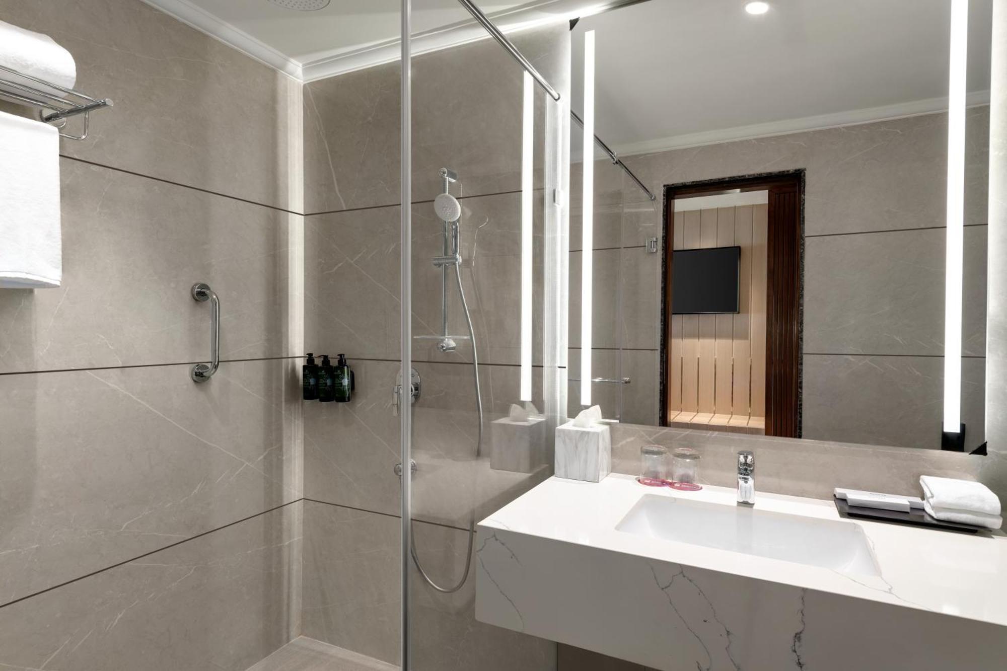 Ramada Encore By Wyndham Udaipur Roopnagar Bagian luar foto